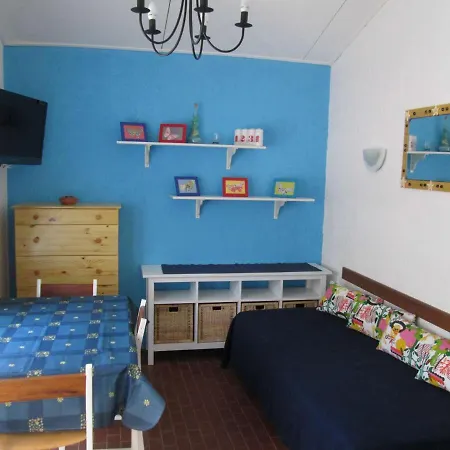 Charmante Maison A 50m De La Avec Terrasse - 5 Couchages A - Fr-1-63-308 * لوميو