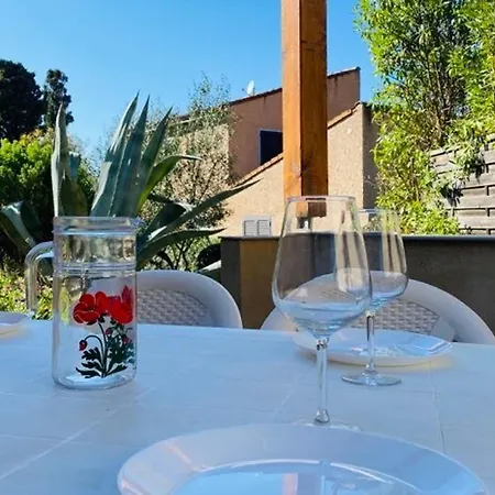بيت للعطل Charmante Maison A 50m De La Avec Terrasse - 5 Couchages A - Fr-1-63-308 لوميو